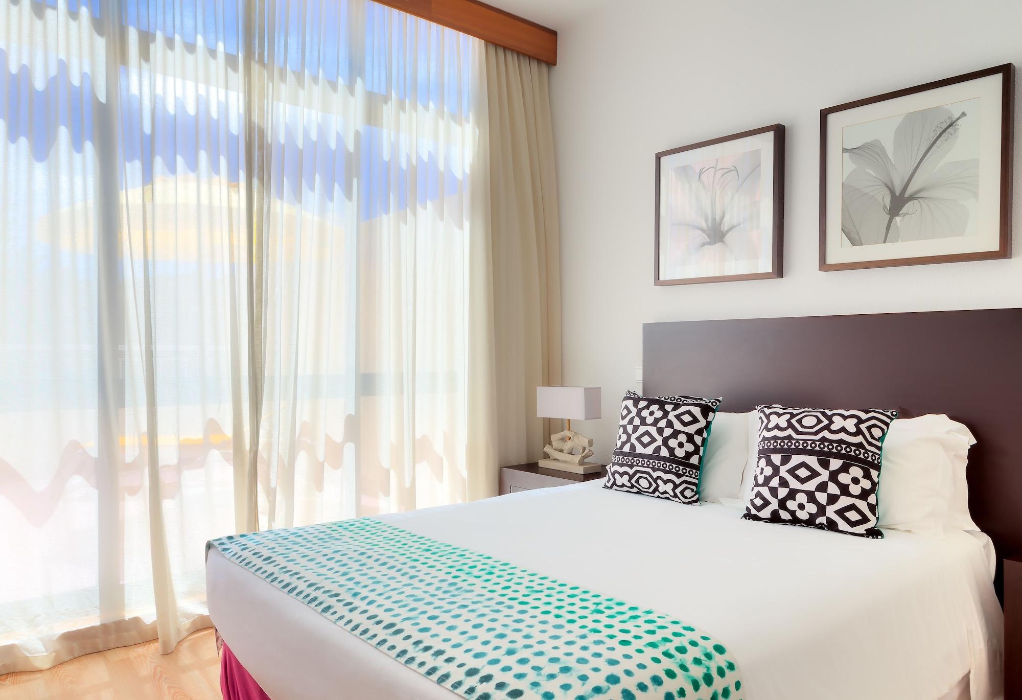 Hotel Torre Praia Порту-Санту Экстерьер фото